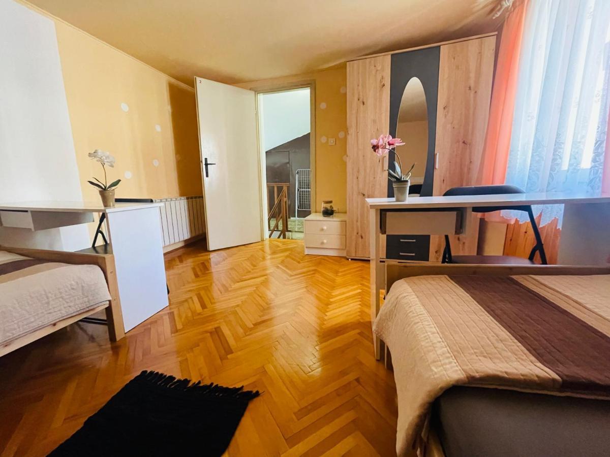 House365 Hotel Koper Ngoại thất bức ảnh